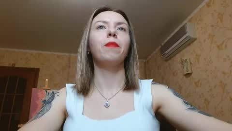 Snapshot of vanillamuffin chatting on March 7, 1:41 pm VanillaMuffin online show from March 7, 1:41 pm