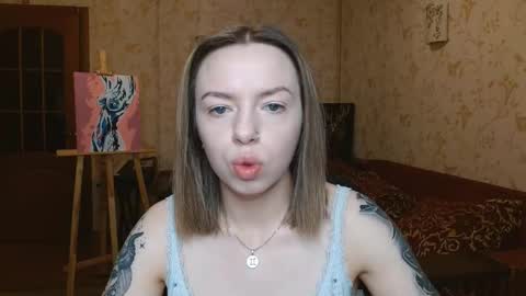 Snapshot of vanillamuffin chatting on March 24, 6:40 am VanillaMuffin online show from March 24, 6:40 am