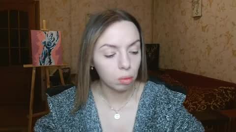 Snapshot of vanillamuffin chatting on April 10, 5:12 am VanillaMuffin online show from April 10, 5:12 am