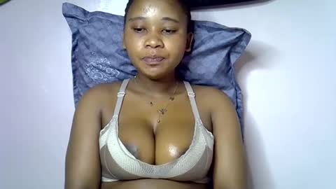 Snapshot of vanillavenus chatting on November 13, 4:11 am vanillavenus online show from November 13, 4:11 am