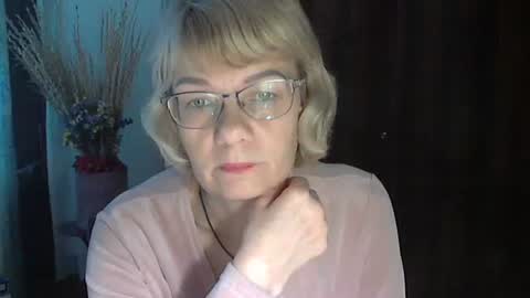 Vanillaxcreamy online show from January 14, 1:06 pm