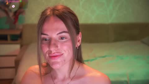 Snapshot of vanille_mystery chatting on November 6, 8:54 pm Sophie online show from November 6, 8:54 pm