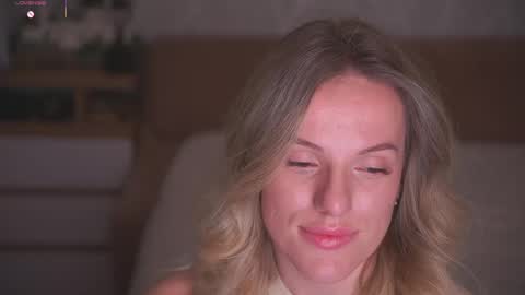 Sophie online show from May 24, 10:04 pm