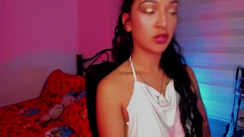 Snapshot of vannegoddess chatting on December 2, 3:01 am vannegoddess online show from December 2, 3:01 am