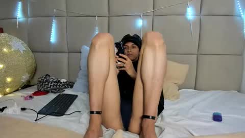 vannellope_96 online show from January 11, 6:40 am