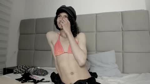 vannellope_96 online show from February 2, 5:55 pm