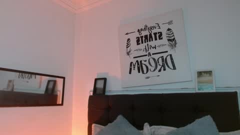 vane online show from October 17, 7:27 pm