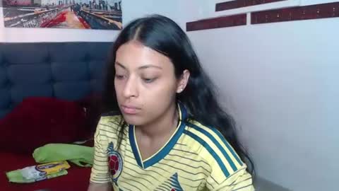 Snapshot of vannesweet_ chatting on July 7, 2:10 pm vane online show from July 7, 2:10 pm
