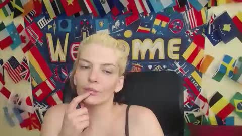 Vanessa online show from April 4, 4:55 am