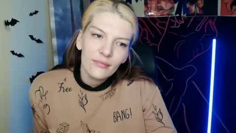 Vanessa online show from April 18, 6:06 am