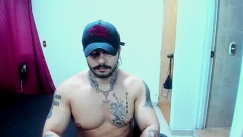 vanvelckan_ online show from July 24, 5:27 am