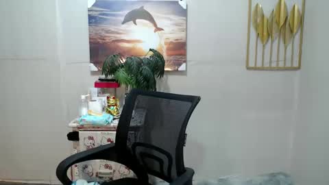 vanxxx2005 online show from December 9, 11:26 am