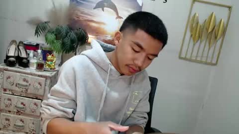 vanxxx2005 online show from February 17, 6:15 pm