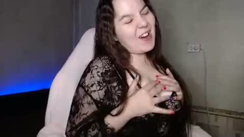 Var Kiss online show from May 15, 7:37 am