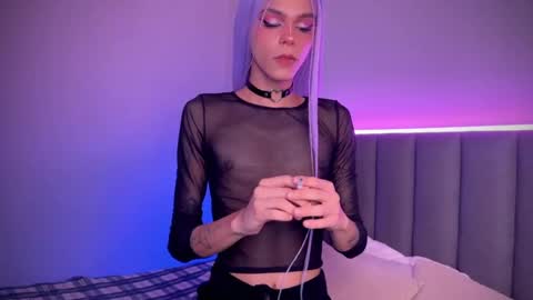  Varya Ferreira - independent model  online show from December 14, 11:50 am