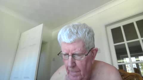 Snapshot of vassus chatting on March 18, 11:02 am vassus online show from March 18, 11:02 am