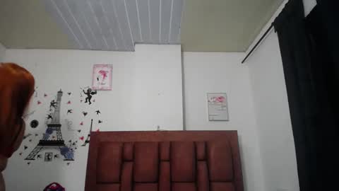 Snapshot of vauroracooper chatting on October 27, 12:47 am Aurora Cooper online show from October 27, 12:47 am