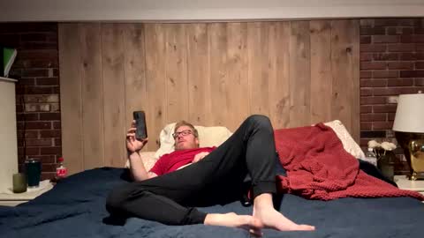 vaxildon13 online show from October 28, 11:47 am