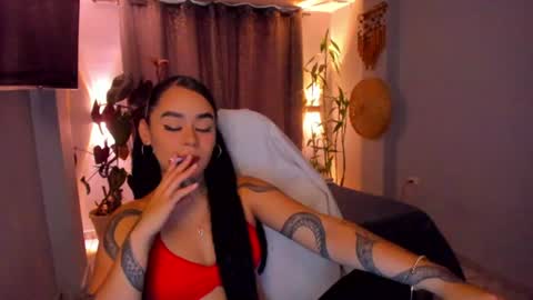 Snapshot of vayolett_bass chatting on July 15, 11:04 am Vayolett Bass online show from July 15, 11:04 am