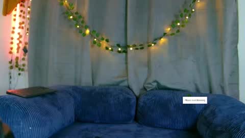 Vayolett online show from November 20, 4:01 am