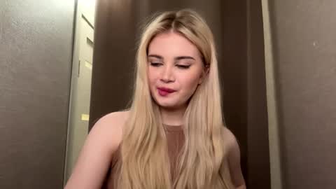 Snapshot of vedalipscomb chatting on February 10, 1:15 pm Monika online show from February 10, 1:15 pm