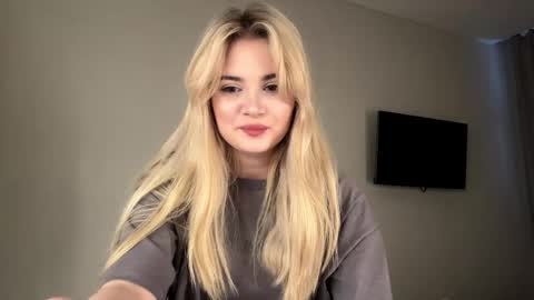 Snapshot of vedalipscomb chatting on March 3, 1:06 pm Monika online show from March 3, 1:06 pm