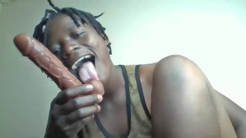 Vee tommy online show from December 2, 1:55 am