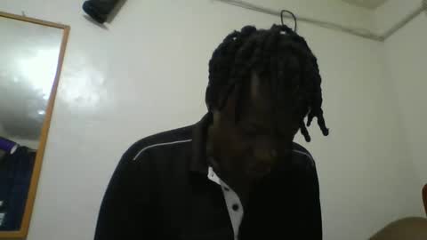 Snapshot of vee_tommy chatting on June 6, 3:11 am Vee tommy online show from June 6, 3:11 am