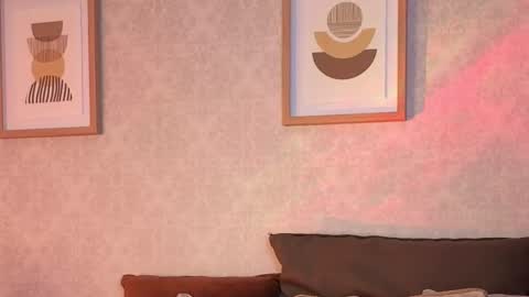 Vee Simons online show from October 11, 8:18 pm