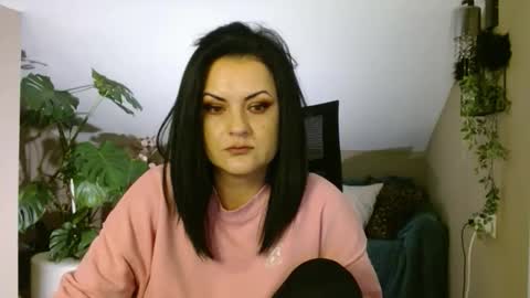 Snapshot of veilroom chatting on February 19, 8:16 pm VeilRoom online show from February 19, 8:16 pm