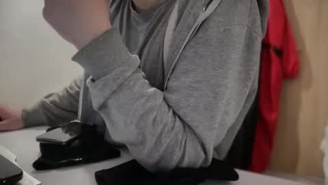 velian_hard online show from November 19, 7:36 pm