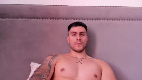 Snapshot of velkoz7 chatting on February 18, 6:15 pm Emm online show from February 18, 6:15 pm