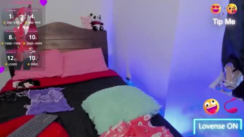 Vella online show from November 6, 7:04 pm