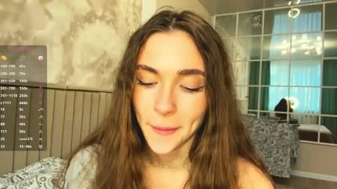 Nia online show from April 24, 4:09 pm