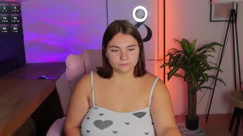 velvet__doll online show from September 30, 12:54 pm