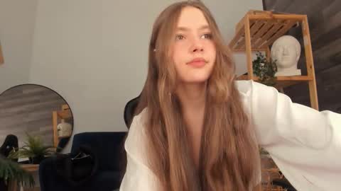 velvet_cherry online show from November 20, 4:07 pm