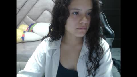 Snapshot of velvet_moon_v chatting on October 25, 1:07 pm velvet_moon_v online show from October 25, 1:07 pm