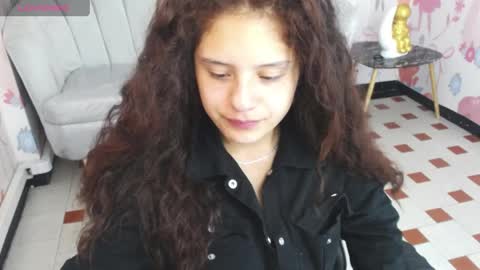 velvet_moon_v online show from April 1, 1:12 pm