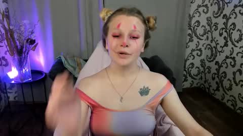 Snapshot of velvet_peach_ chatting on October 25, 12:13 pm velvet_peach_ online show from October 25, 12:13 pm