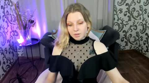 Snapshot of velvet_peach_ chatting on October 26, 12:00 pm velvet_peach_ online show from October 26, 12:00 pm