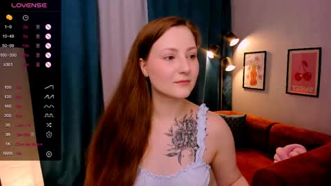 Snapshot of velvetcherry_ chatting on May 31, 8:43 am Mia online show from May 31, 8:43 am
