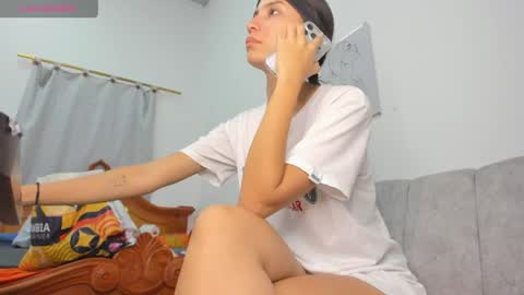 Velvetluna online show from April 17, 2:53 pm