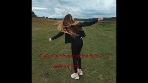 velvetmoon123 online show from March 8, 8:18 am