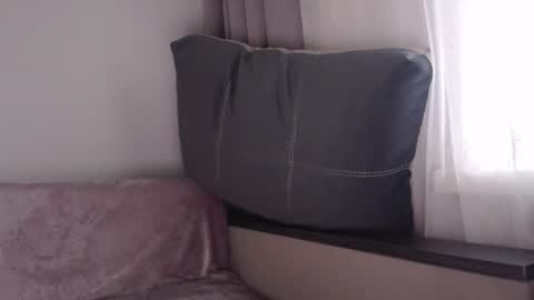 velvetmoon123 online show from March 19, 6:17 am