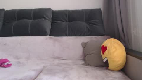 velvetmoon123 online show from May 26, 7:26 am