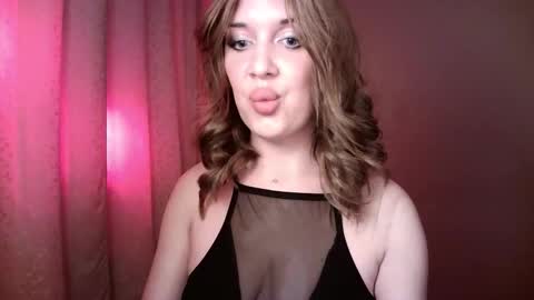 Snapshot of velvetrich8 chatting on February 28, 5:03 pm VelvetRich8 online show from February 28, 5:03 pm