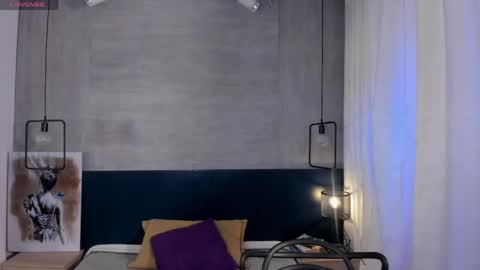 Snapshot of velvettease_ chatting on April 25, 12:52 pm velvettease_ online show from April 25, 12:52 pm