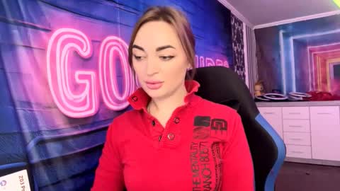 Snapshot of velvettouch4444 chatting on February 21, 10:38 am MERYEM online show from February 21, 10:38 am