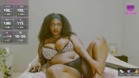 velvetychocolate1 online show from October 14, 1:50 am