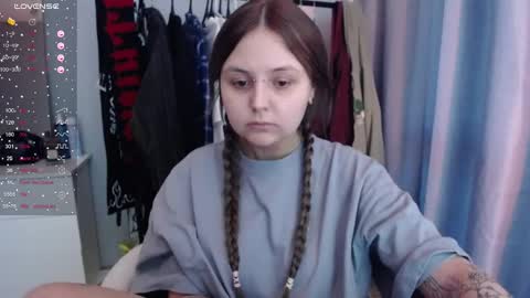 Snapshot of vendymories chatting on February 16, 11:06 am eva 3 online show from February 16, 11:06 am